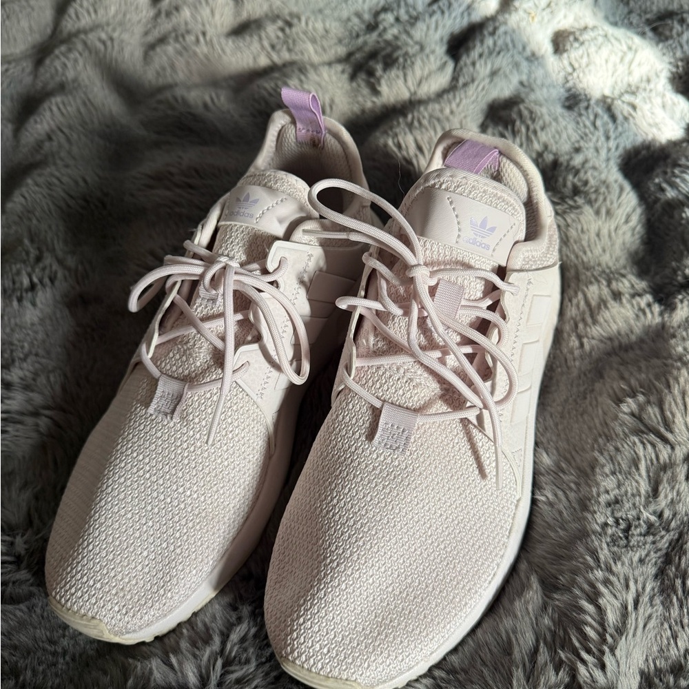 NEVER WORN Adidas Women's Cream Sneakers